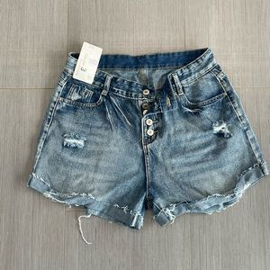 New mom jean shorts.